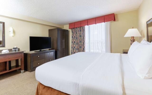 Embassy Suites by Hilton Kansas City Plaza