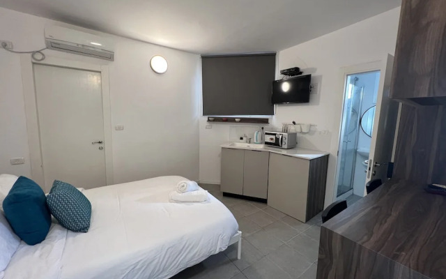 Ha-Carmel Market Apartment