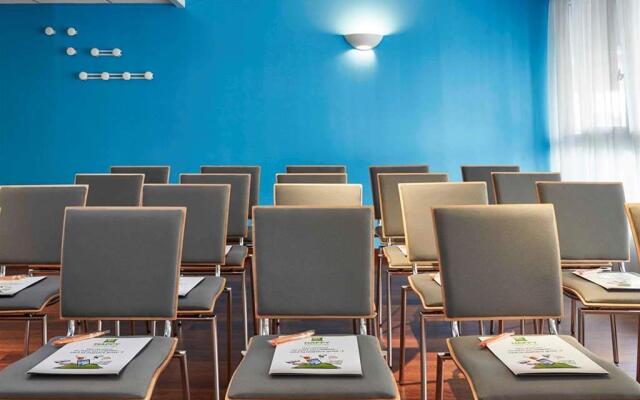 ibis Styles Toulon Centre Port