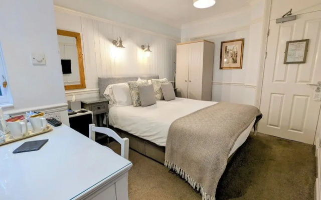 The Claremont Hotel - Adult Only
