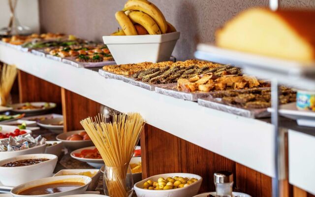 Relax Hotel Kenitra