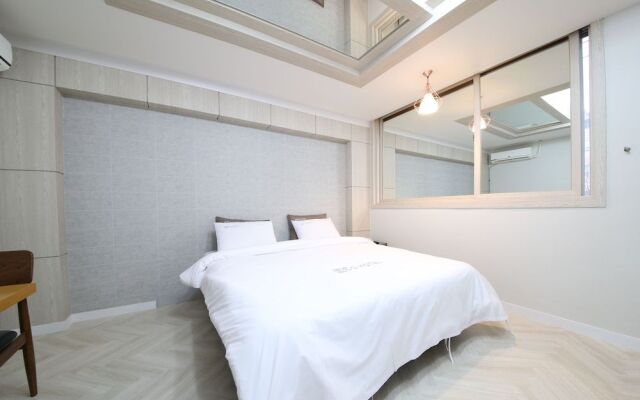 Eco Hotel