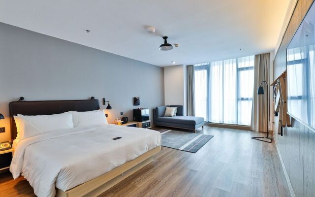 Moxy Shanghai Hongqiao NECC