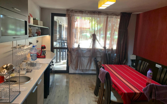 Apartments in Alexander complex