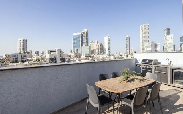Rooftop Jacuzzi Penthouse by Sea N' Rent