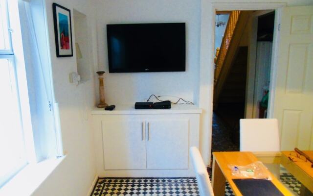Willows - Cardiff Guest House