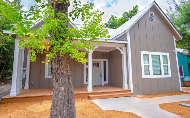 Brand New Remodeled 3br/2.5ba House Near Downtown