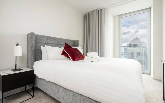 Immaculate Two-bedroom Apartment in Canary Wharf