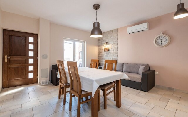 Private Holiday Home in Petrcane by the Sea