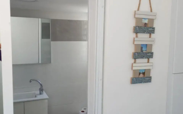 Ofir, nice small unit, 123Eilat