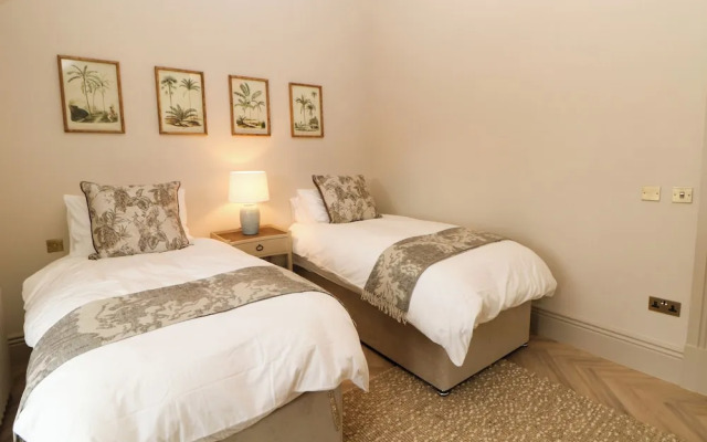 Chatsworth Suite