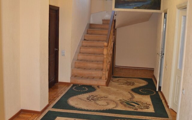 Serik & Geora Guesthouse