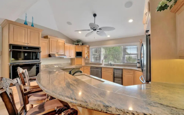 Stones Throw Beachfront Luxury Suites