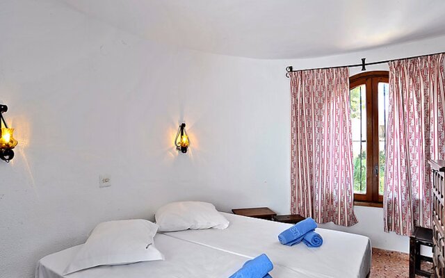 House Wolf Javea