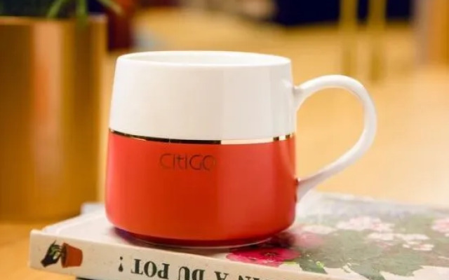 Cheezo High altitude river view Hotel ( Jiefangbei hongyadong store)