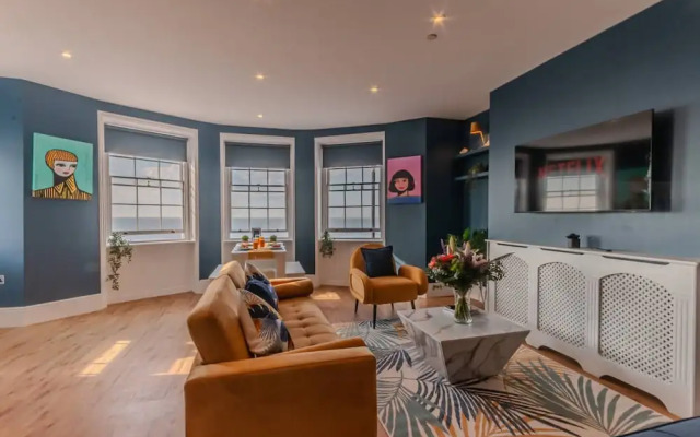 Stunning Sea View Georgian Retreat by Adliv