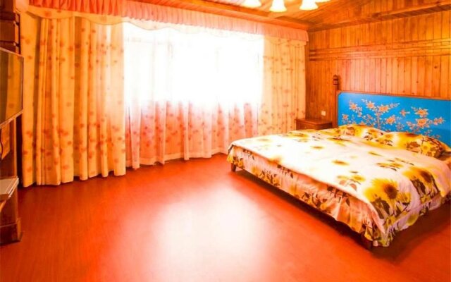 Golden Phoenix Hotel
