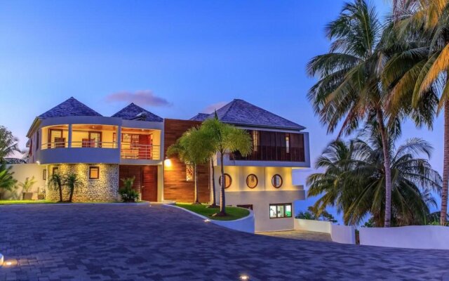 Cocosan Villa
