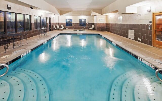 Hampton Inn and Suites Dumas