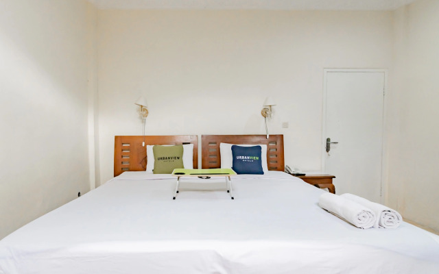 Urbanview Hotel Mon Bel Cibodas