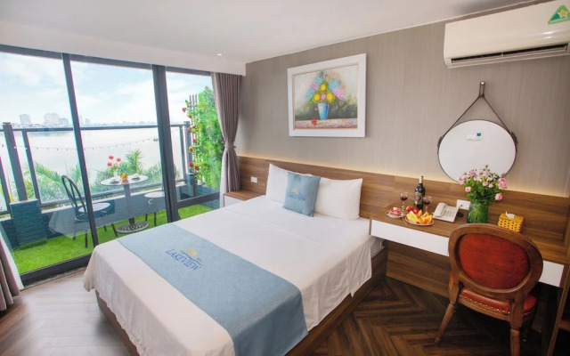 Lake View Hotel