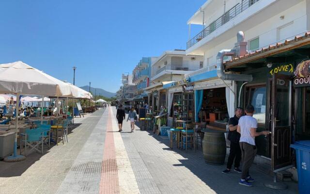 Apartment 30m from the sea