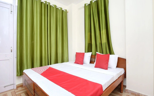 OYO 13667 Home 2RK Pine Forest View Bharari