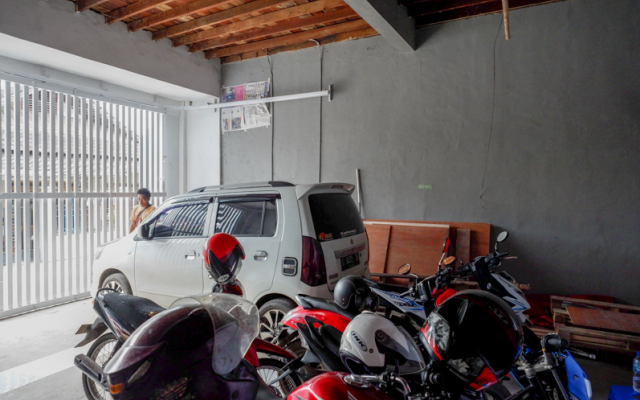RedDoorz Syariah near Pasar Batang