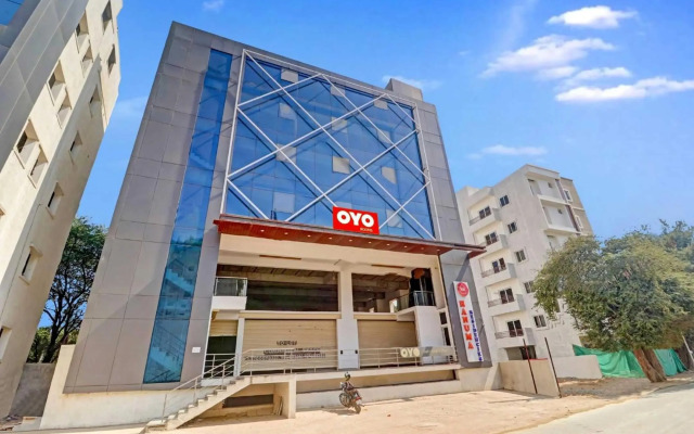 OYO Flagship 80705 Gravity Spaces Gs