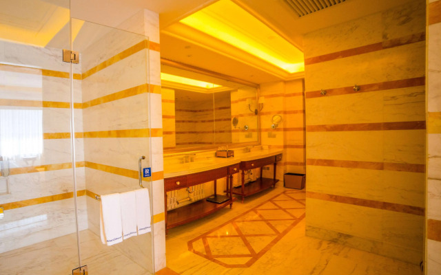 Howard Johnson by  Domando Plaza Wulanchabu