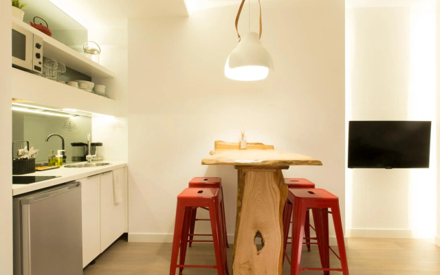 High-End Luxury Apartment