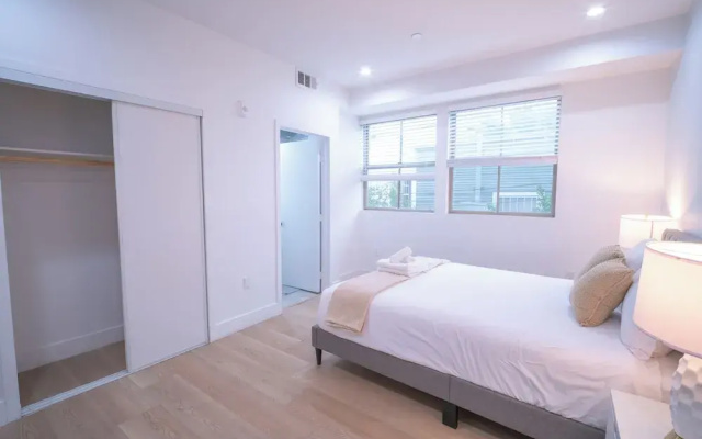 Stylish Private Room by Downtown LA