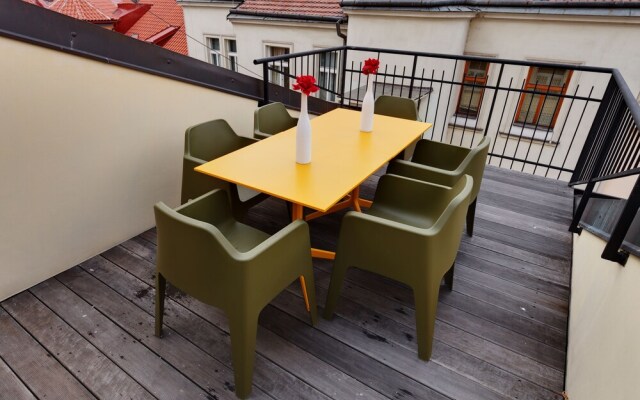 EMPIRENT River Apartments