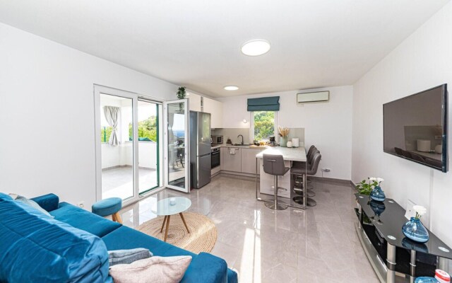 Stunning Home in Trogir With Wifi and 3 Bedrooms