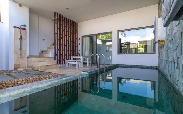 Phuket Moonlit Bay Seaview Resort&Spa