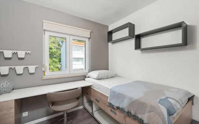 Premium Apartment With Patio