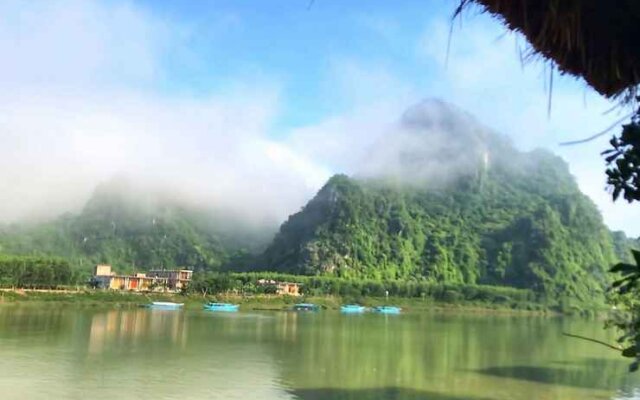 Phong Nha Coco Riverside Homestay