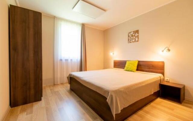 Dunazug Apartmanház