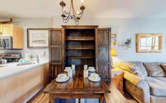 1 Bedroom Premier Mountain Condo in River Run Village Just a Short Walk to Shopping, Dining, and Skiing