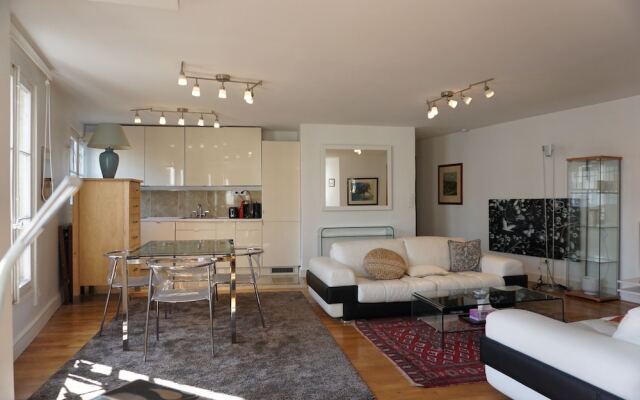 Galeries Lafayette - 2 pièces - Paris 9