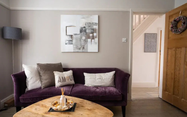 Contemporary Bright House 20 Min To Manc