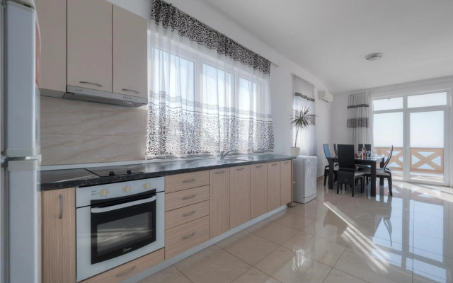 Berg Apartments