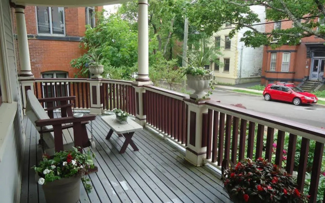 Mahogany Manor Bed & Breakfast