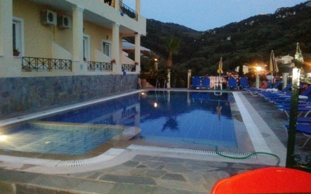 Alonakia
