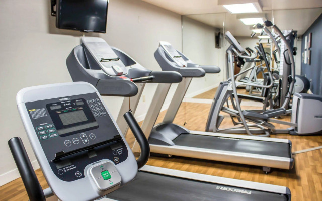 Comfort Suites Regency Park