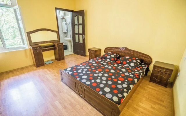 Nando Guest House