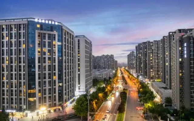 Monster Esports Hotel (Chuangfu Xincheng Branch)