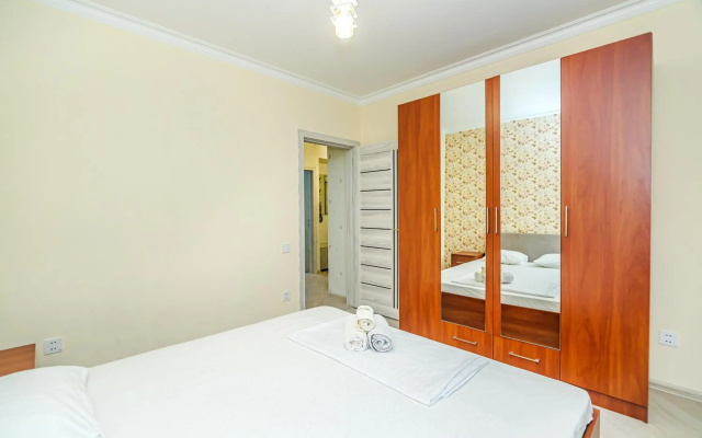 City Centre 3 Room Lux House