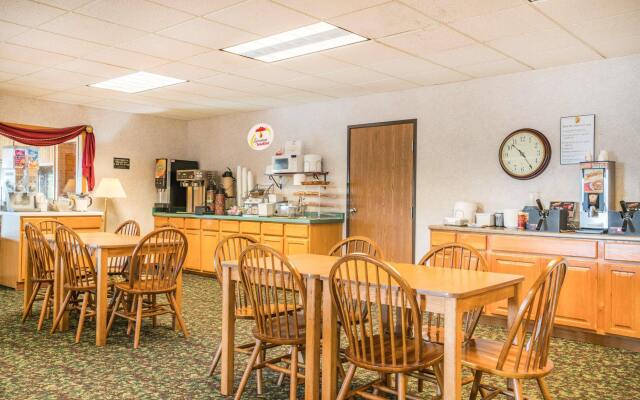 AmericInn by Wyndham Tomahawk