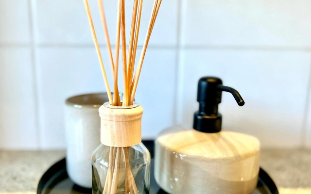 Wunderschöne Wohnung mit Balkon und Blick auf die Alpen